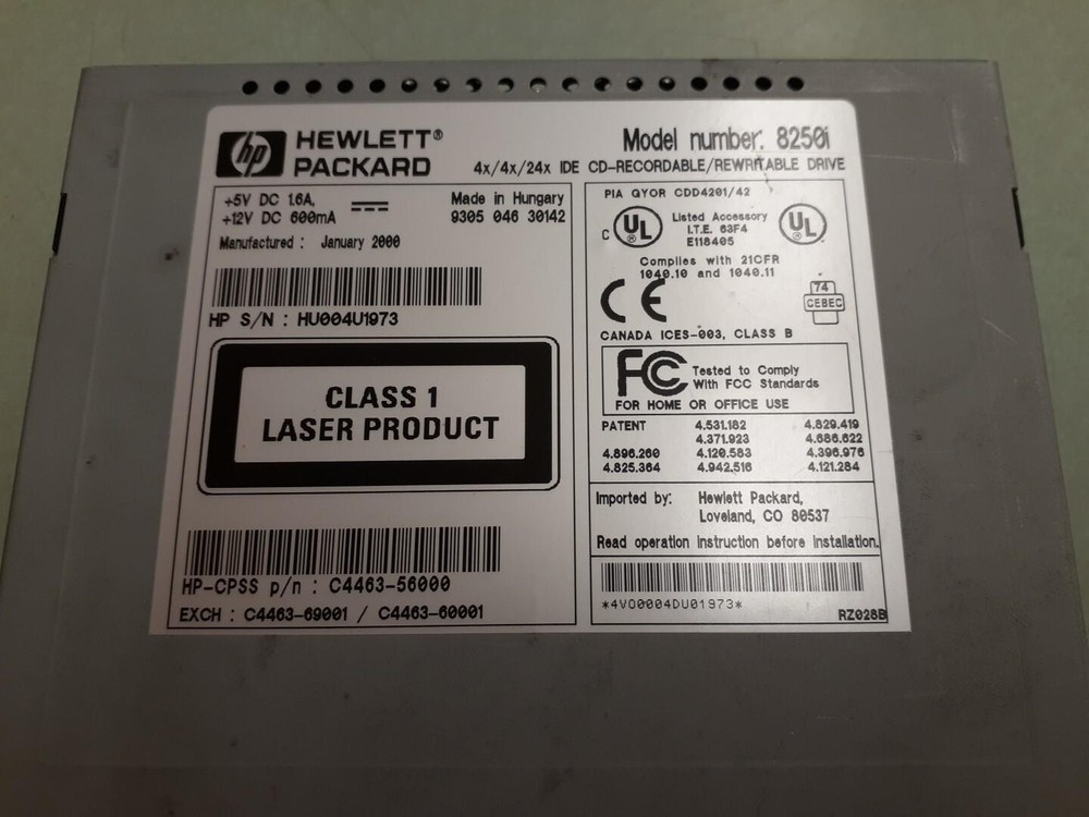 HP 8250i 4x4x24x IDE CD/CD-Rewritable Drive - Light Gray Bezel