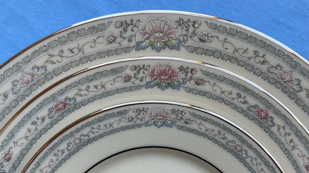 Lenox Charleston 5-Piece Place Setting USA Mint