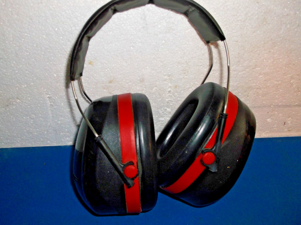 3M Aero/PELTOR Twin Cup EAR PROTECTION CUPS