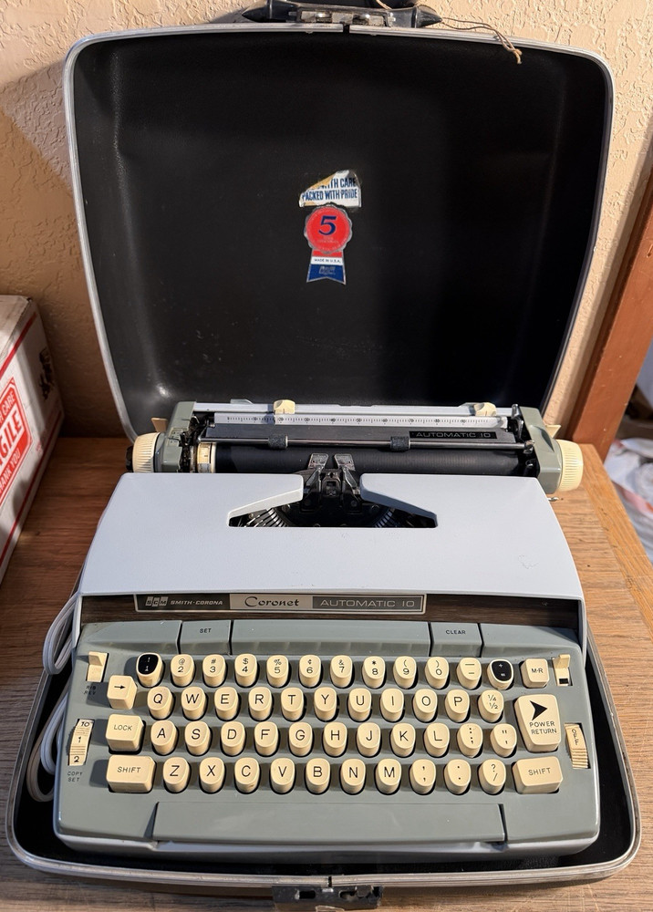 Smith Corona Coronet Automatic 10 Electric Typewriter with Case, Works