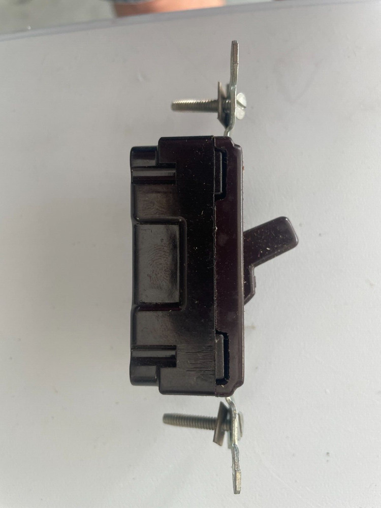 #700 Slater Single Pole A.C. Quiet Switch Heavy Duty