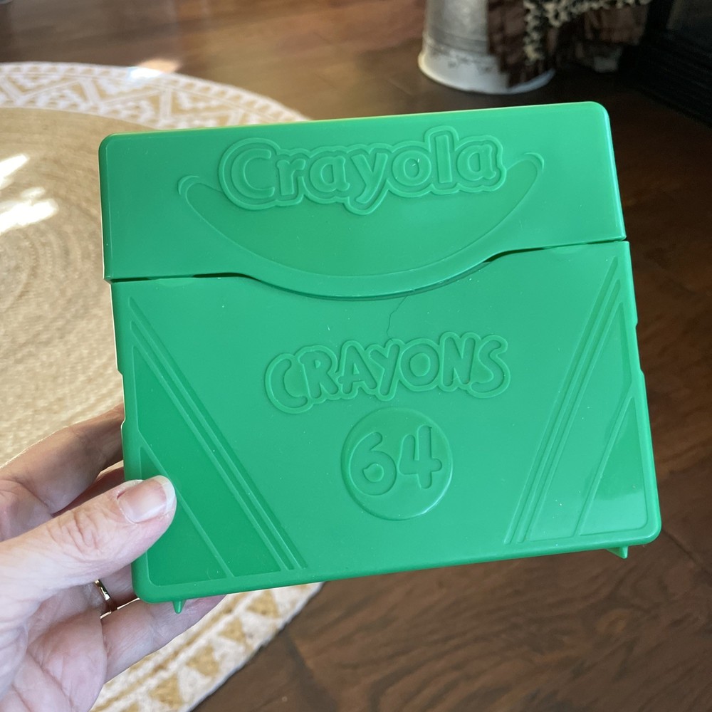 Crayola Crayons Plastic Storage Case Box 2018 Hallmark Sharpener Hole Green