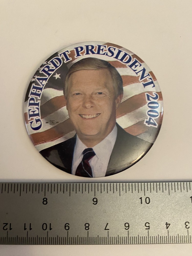 Gephardt President 2004 Pin Back Button P89