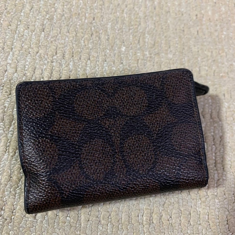 COACH Micro Wallet