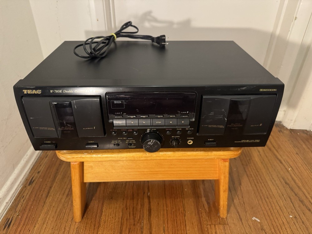 TEAC W-780R double cassette deck