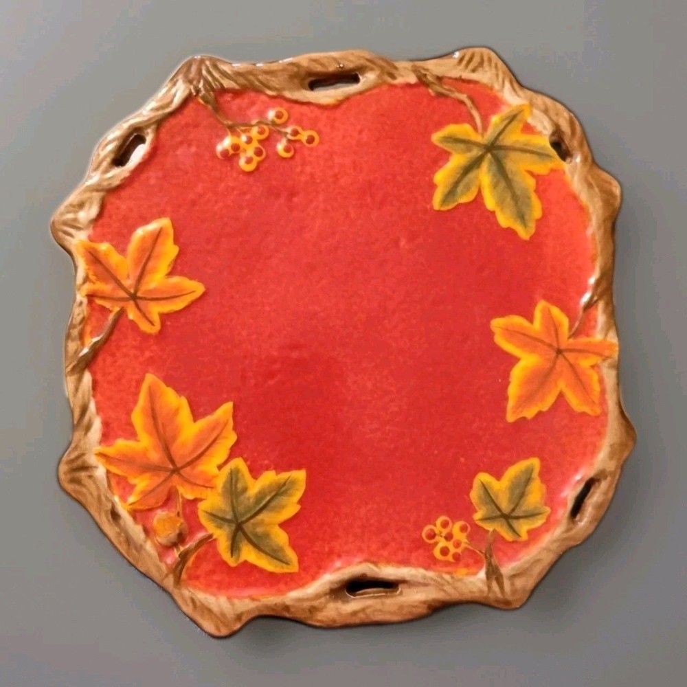 Hand painted large trivit made in CHINA