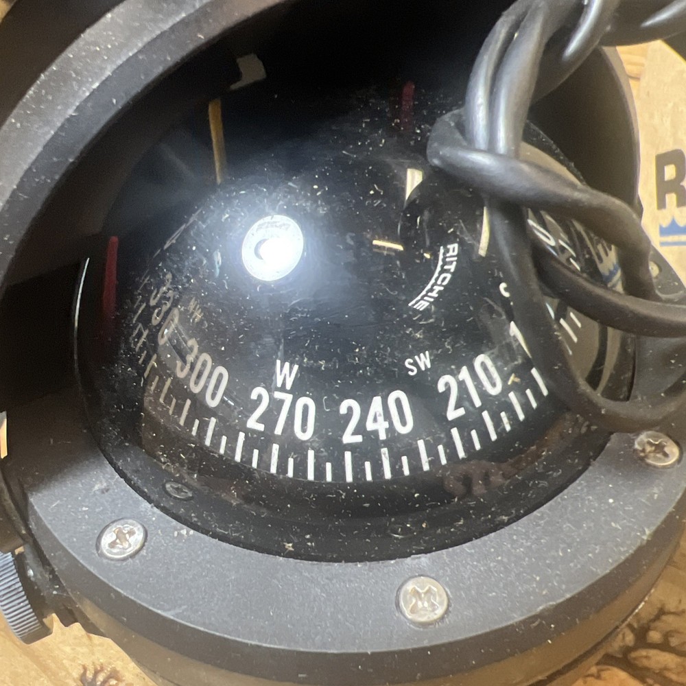 VINTAGE RITCHIE BOAT COMPASS MODEL B-81 EXPLORER NOS UNUSED