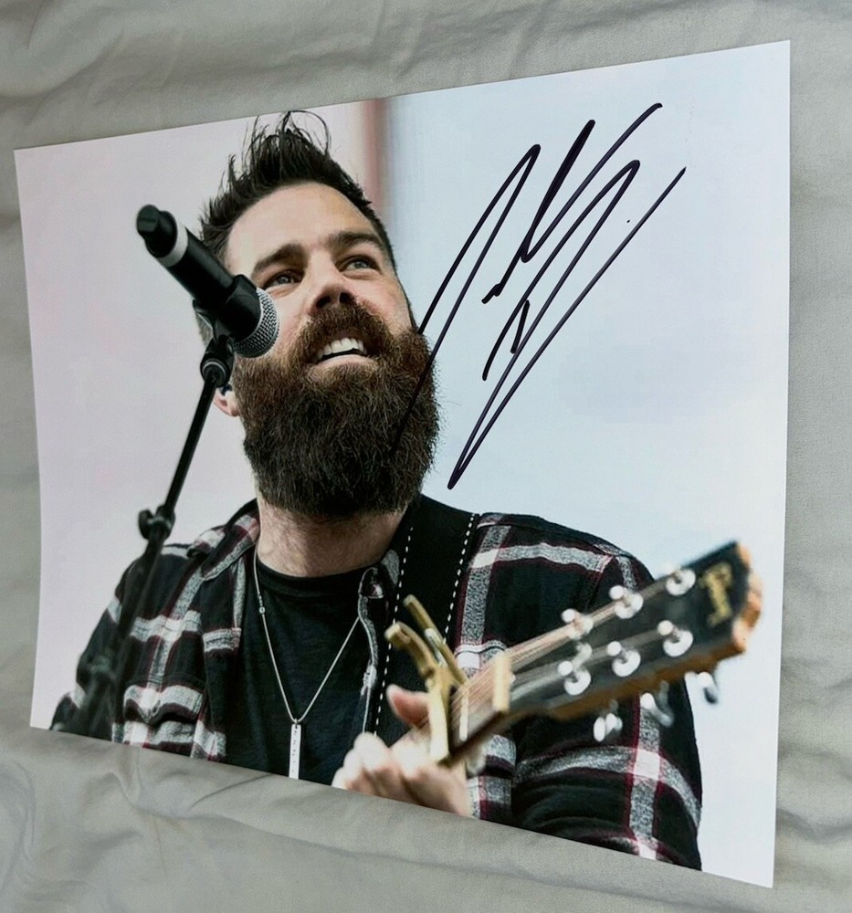 Jordan Davis Signed 8x10 Photo Singer