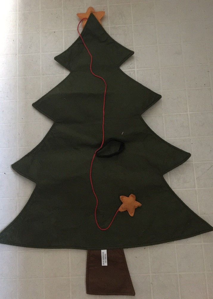 Christmas Tree Wall Decration w/25 Cute Pockets 34" x 24"
