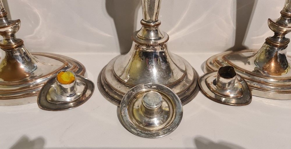 ANTIQUE SILVER PLATED CANDLESTICKS CIRCA 1930'S - 1950'S (L)