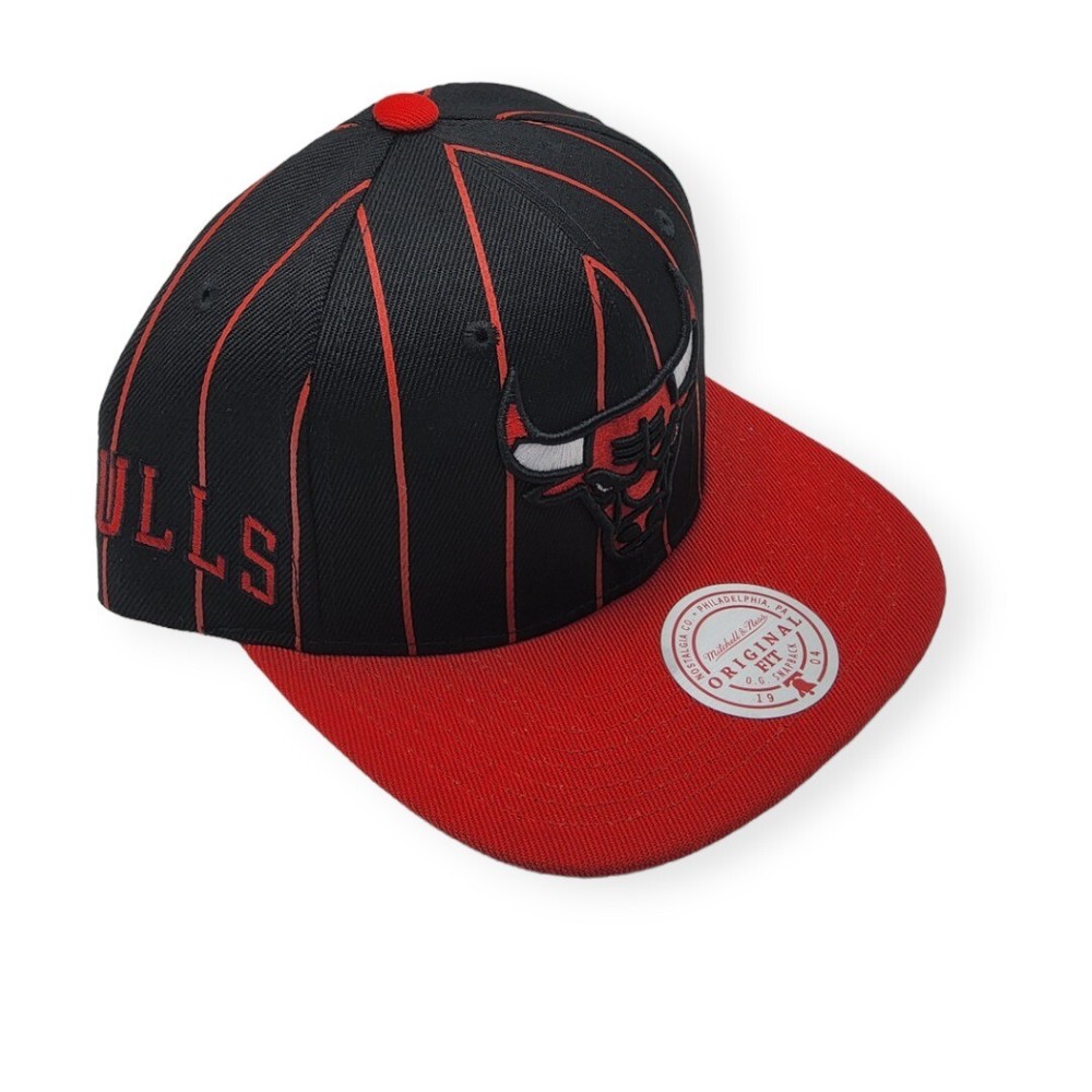 Mitchell & Ness Chicago Bulls Team Pin Black/Red Adjustable Snapback Hat Cap