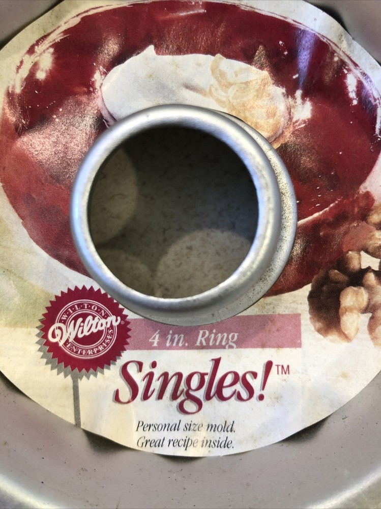 Wilton Singles! 4" Ring Personal Mini Cake Mold