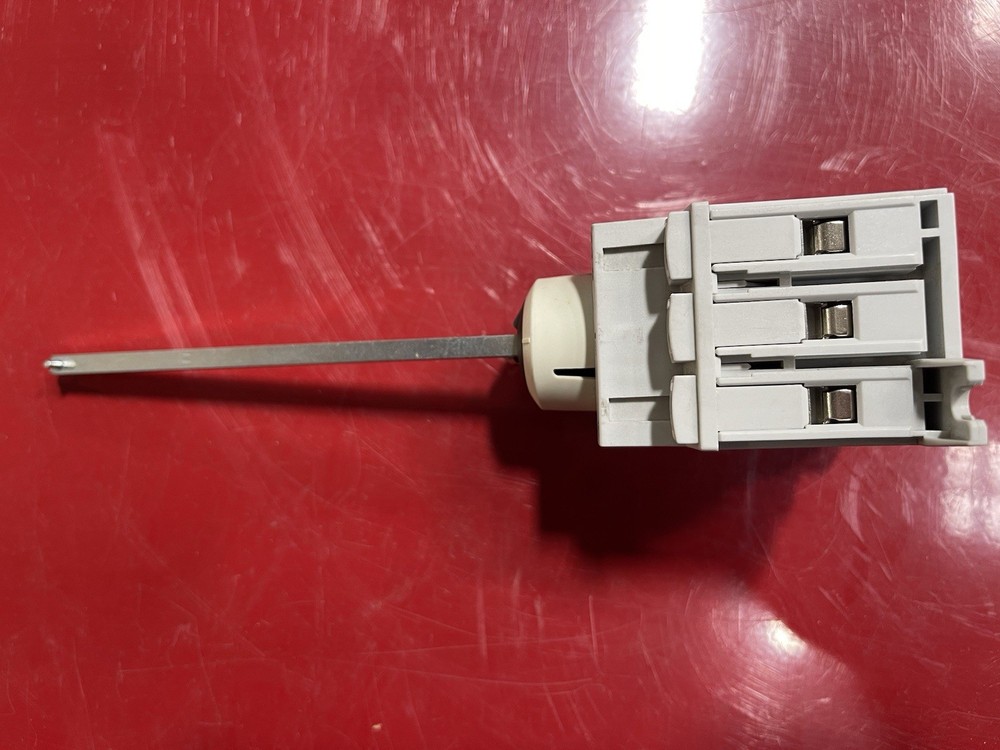 Eaton R5A3016U General Purpose Switch