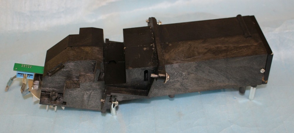 Headwall Head Wall Photonics 1002A-00133 with light source