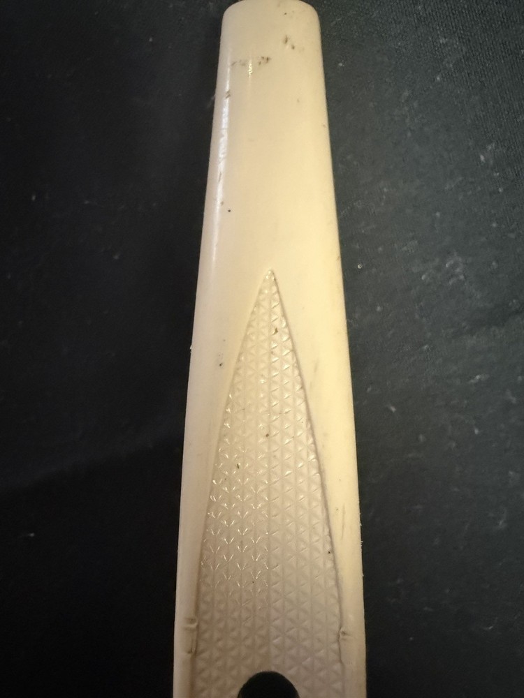 Ecko Knife Sharpener Pull Through Vintage with White Handle