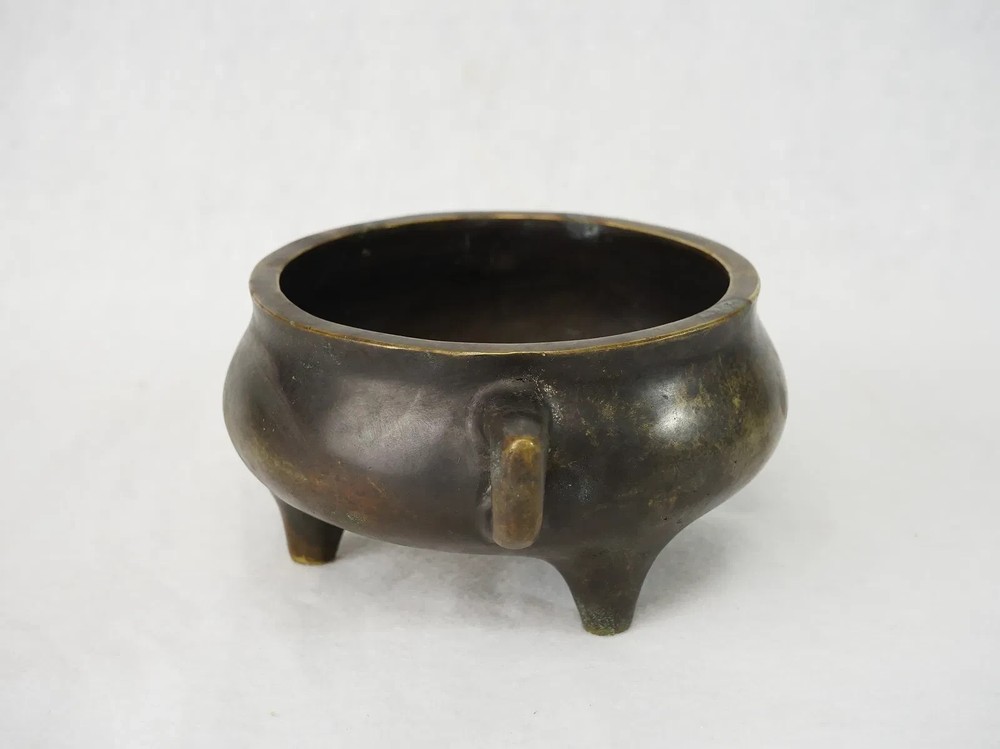 Chinese Bronze Tripod Censer, Signed