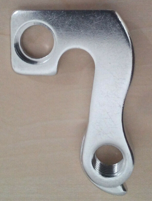DIAMOND BACK REPLACEABLE BICYCLE DERAILLEUR HANGER FRAME DROPOUT # 50 NEW
