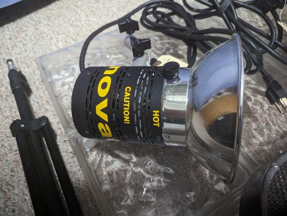 Novatron Hot Light 500 Watt Lighting System