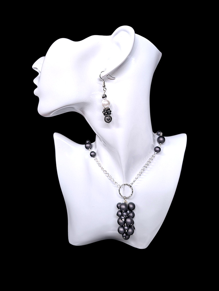 Frau Earrings