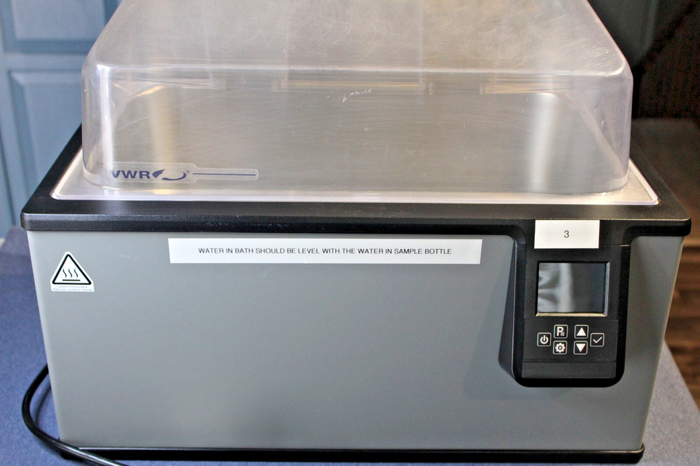 VWR WB28 WBE28 Water Bath with Keyboard Digital Temperature Process Controller