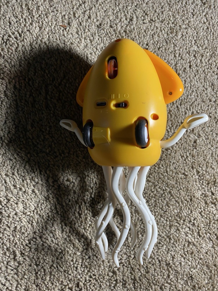 Dancing Yellow Squid Electronic Interactive Toy with Wheels