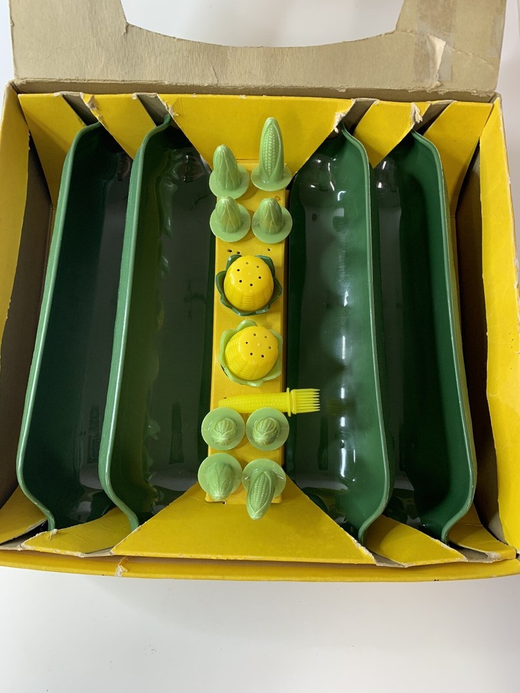 Vintage SERV-RITE CORN SERVERS COMPLETE SERVICE FOR FOUR