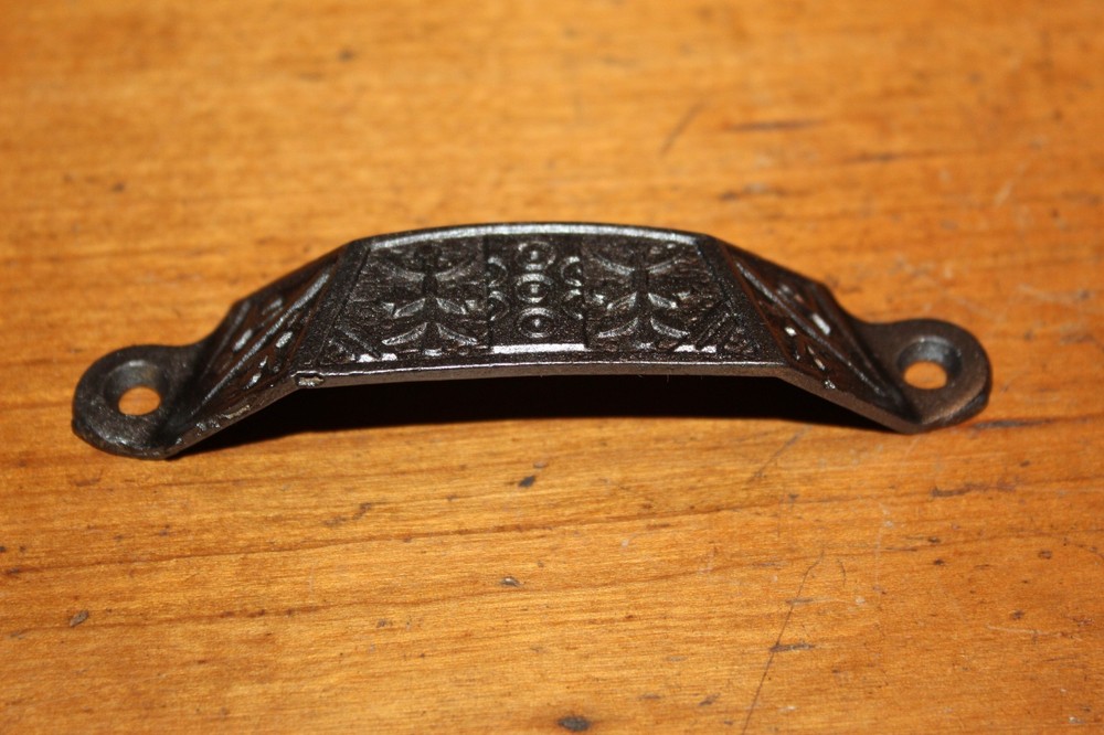 Antique Victorian Cast Iron Detailed Bin Apothecary Cupboard Drawer Pull L-85