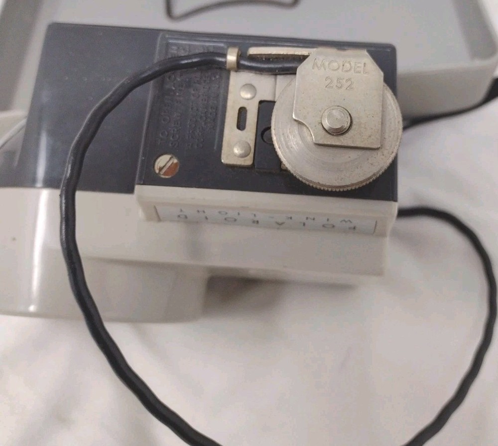 Polaroid 105 Land Camera w/ Wink-Light Flash Model 252 Vintage Untested