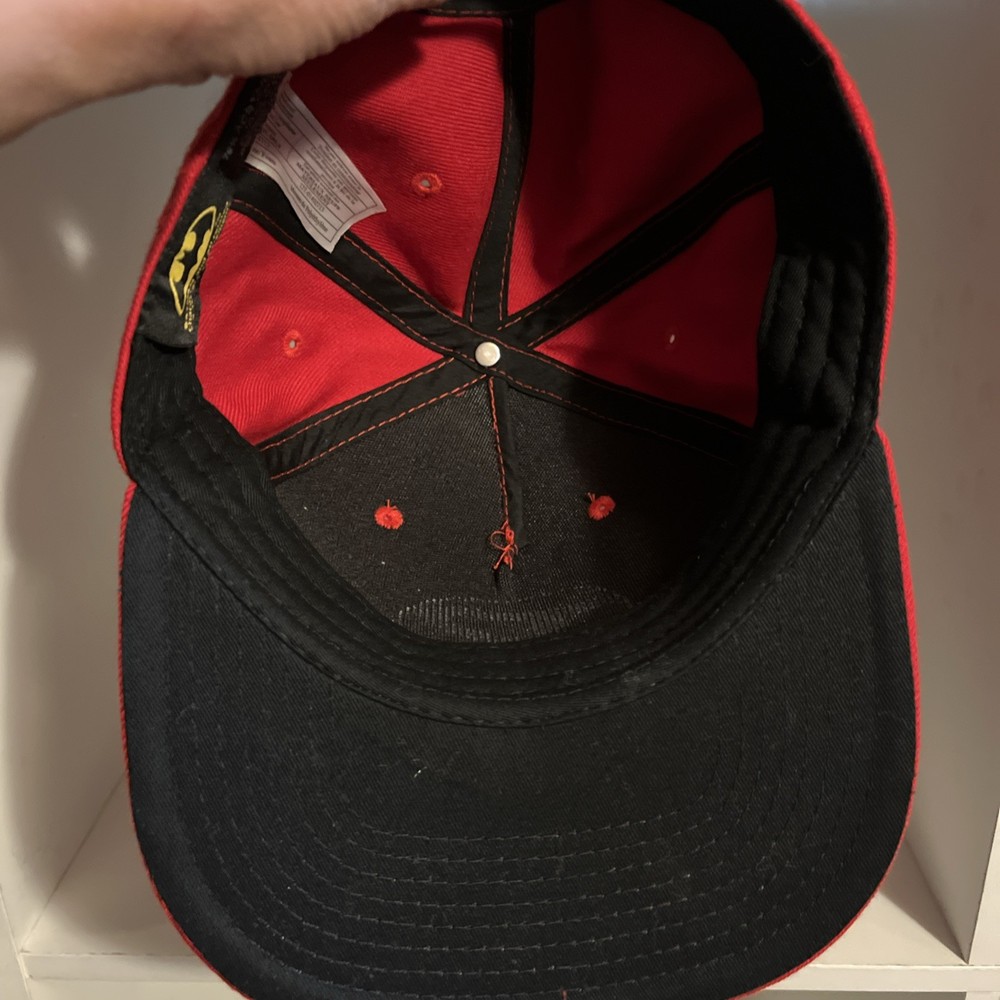 Batman DC Comics ROBIN BOY WONDER SnapBack Adjustable Ball Cap NWT