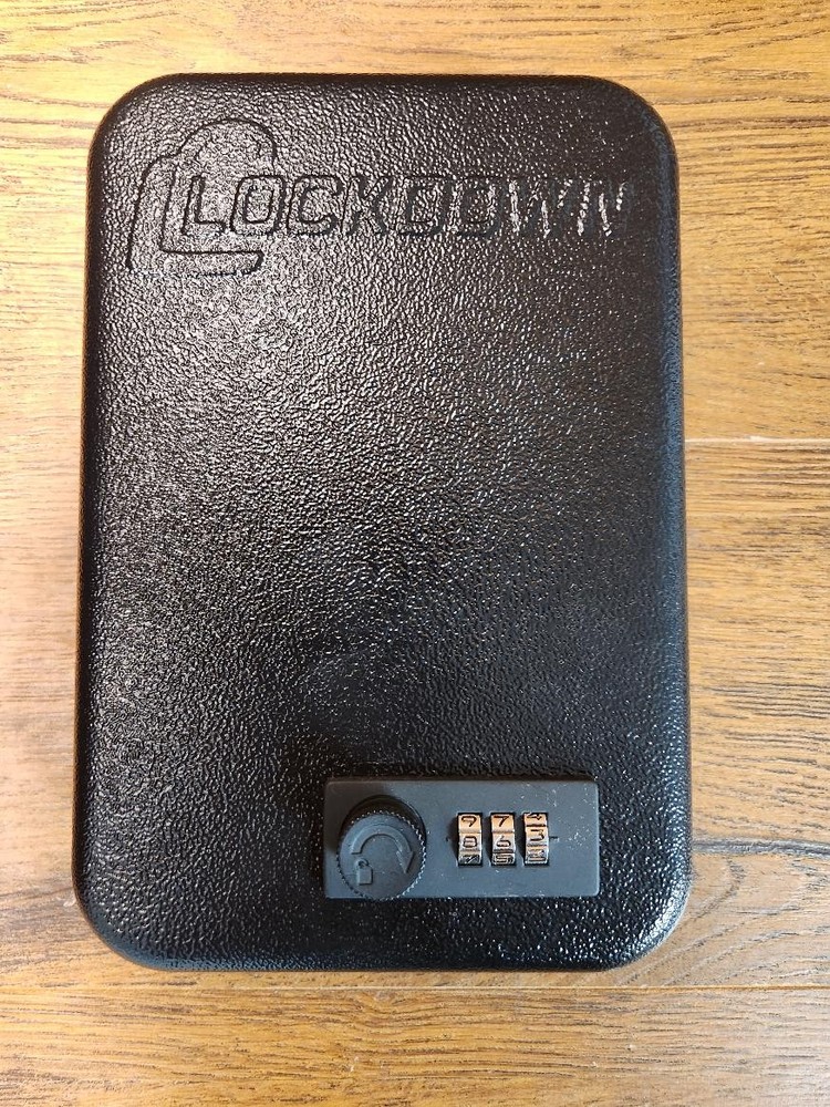LOCKDOWN COMBINATION HANDGUN VAULT-COMPACT (PSC013019)