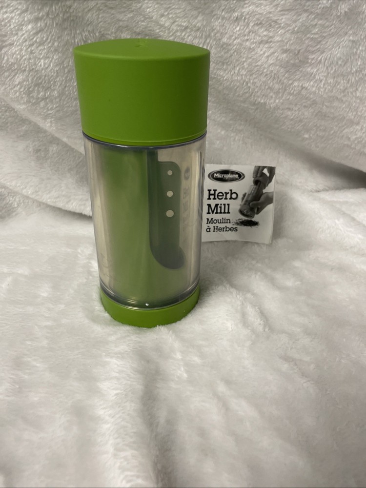 Microplane 2-in-1 Herb Mill Grinder and Leaf Stripper - Green