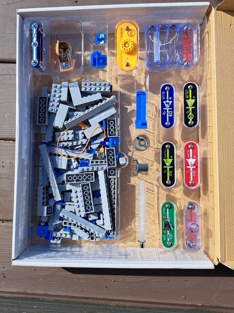 Elenco SC- BRIC 1 Snap Circuits Bric: Structures Kit