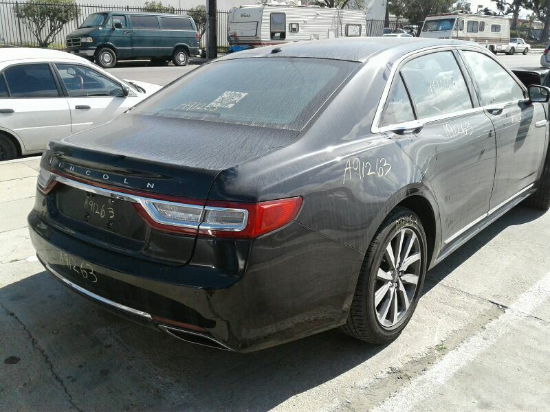 CONTINTAL 2017 Rocker Panel Moulding 76767