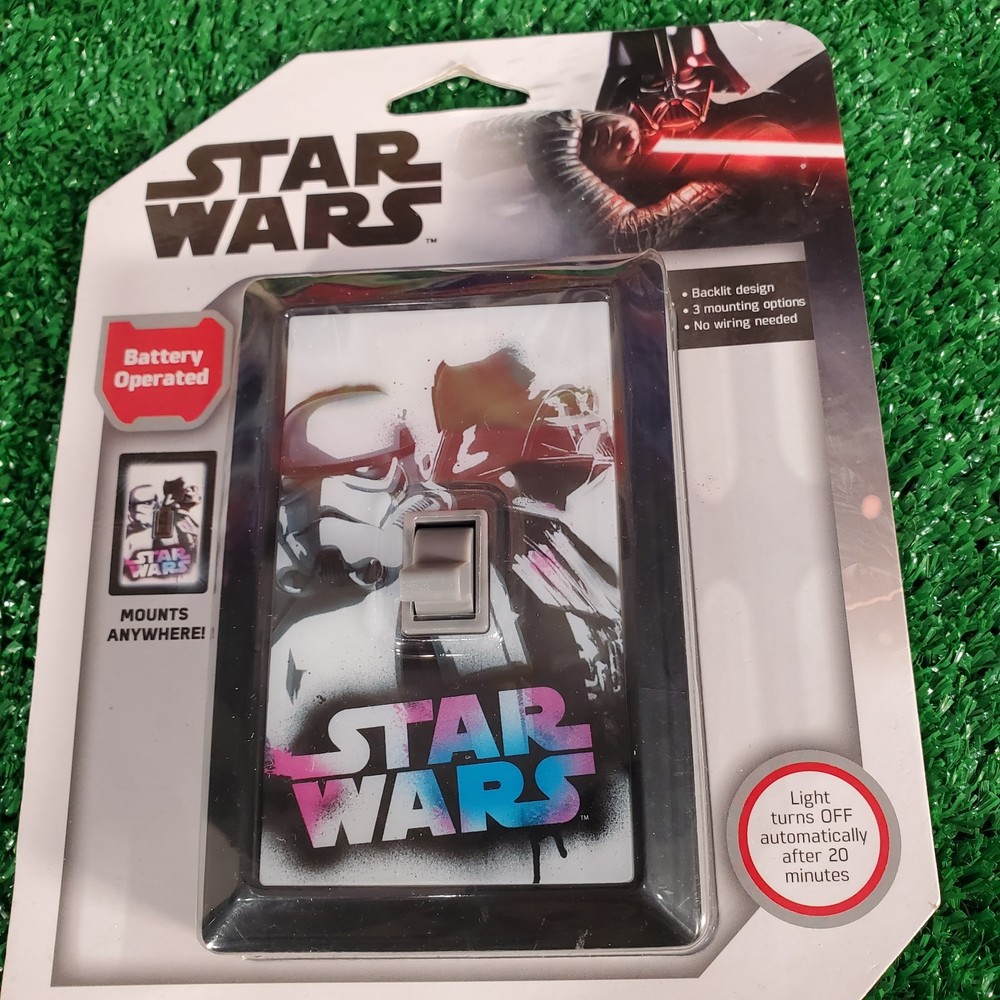 Star Wars Switch LED Night Light, Manual On / Off Switch New
