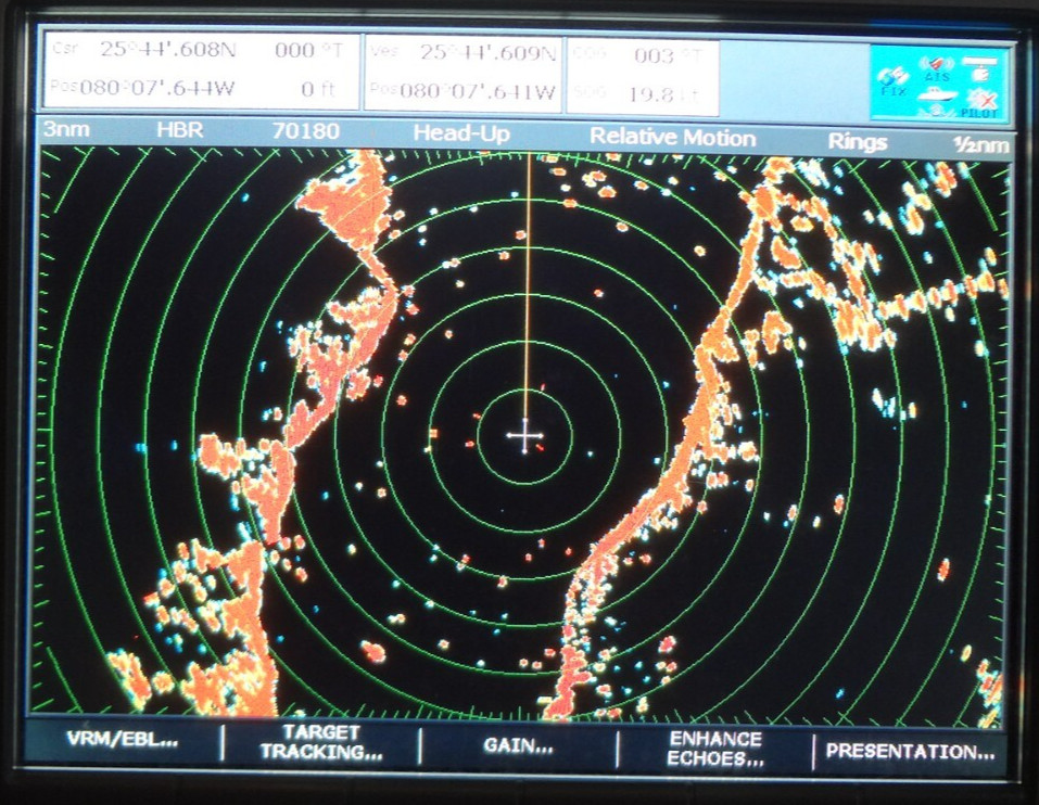 RAYMARINE E120 E02013 GPS CHART PLOTTER FISHFINDER RADAR MFD w/ POWER & COVER