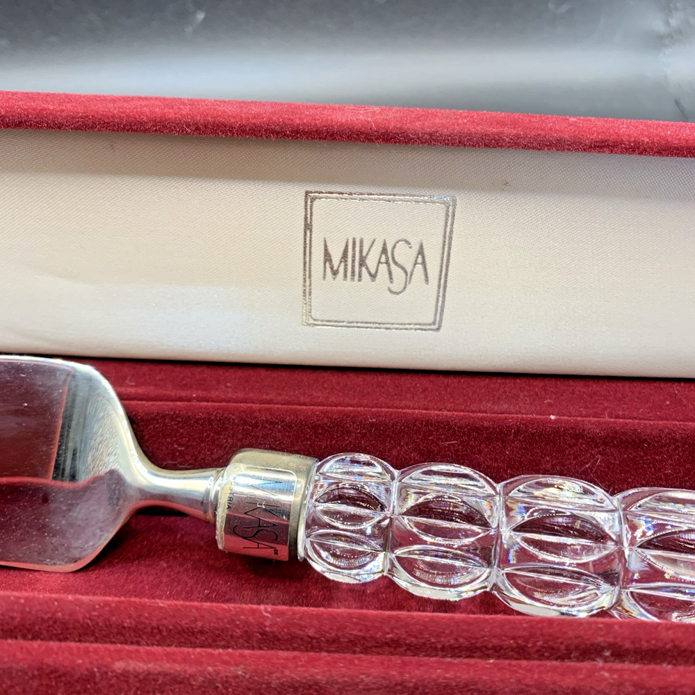 Mikasa 9 1/2" Silver Plate Cake Server W/ Crystal Handle W/Box Wedding Pie