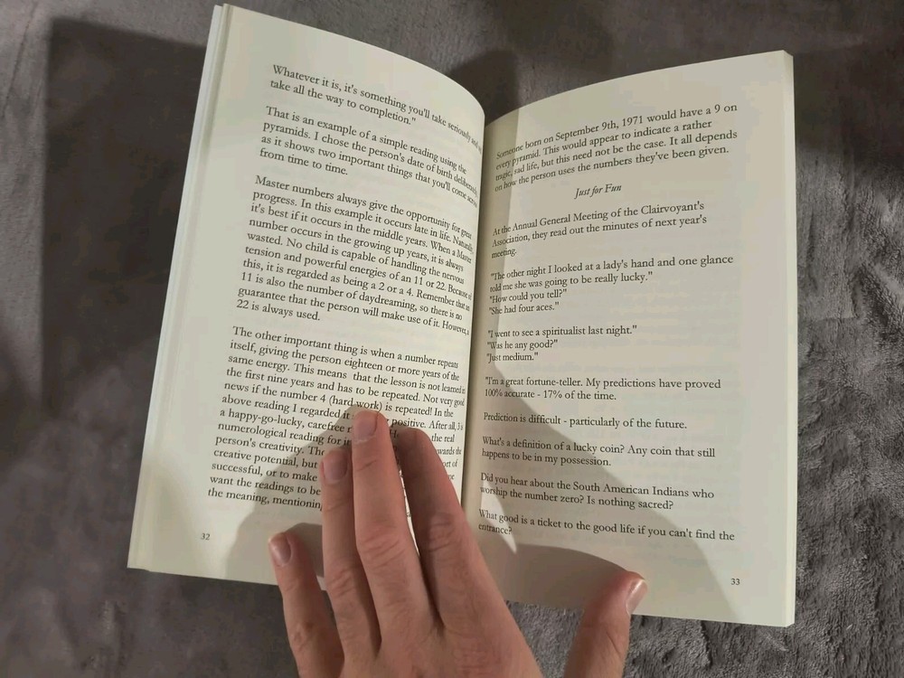 Cold Reading the Future with Numerology By Richard Webster - Mentalism Book