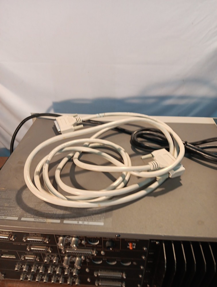 Tascam DA-88 Digital 8-Track Recorder - Powers On As Is - Untested