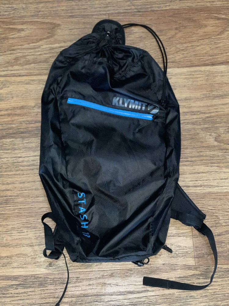 KLYMIT STASH 18 Daypack Backpack Black Blue Air Frame