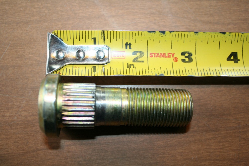 NOS Clark Heavy Machinery Wheel Stud 112804 Wheel Loader Forklift C