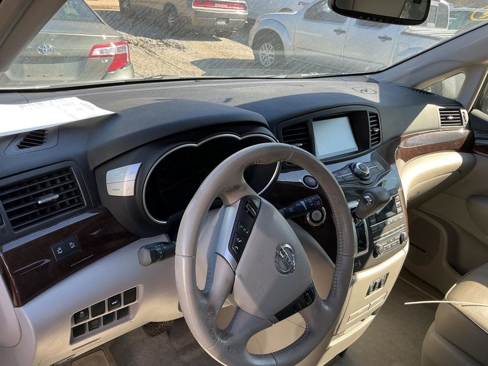 QUEST 2013 Glove Box 4966632