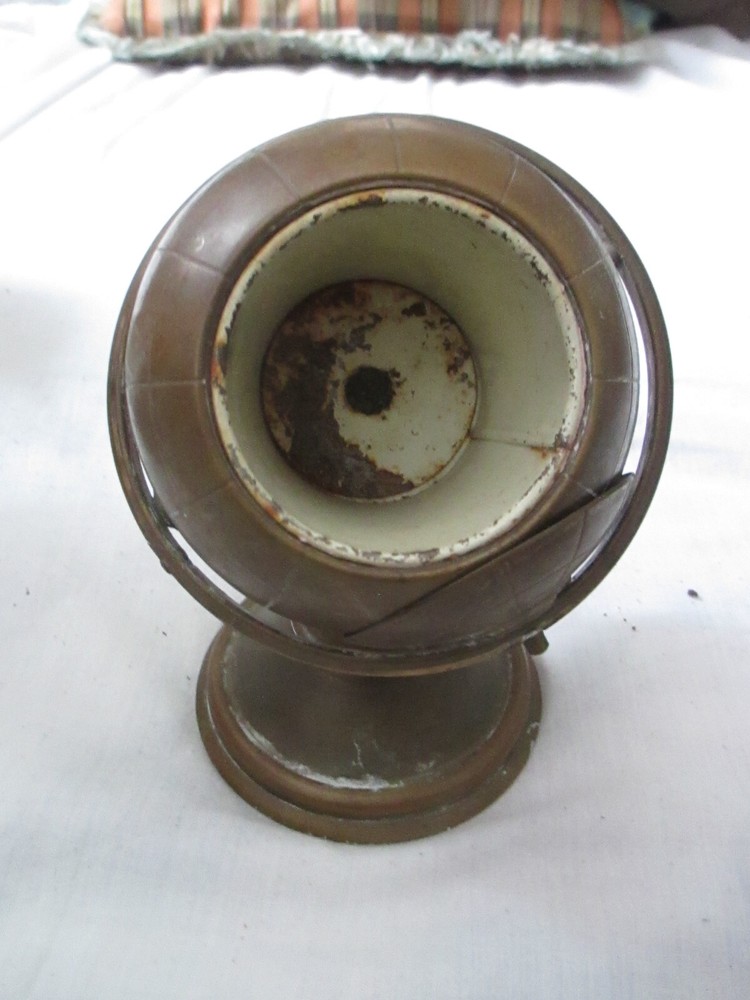 Table Cigarette Holders 3+ 2 Ashtrays Vintage