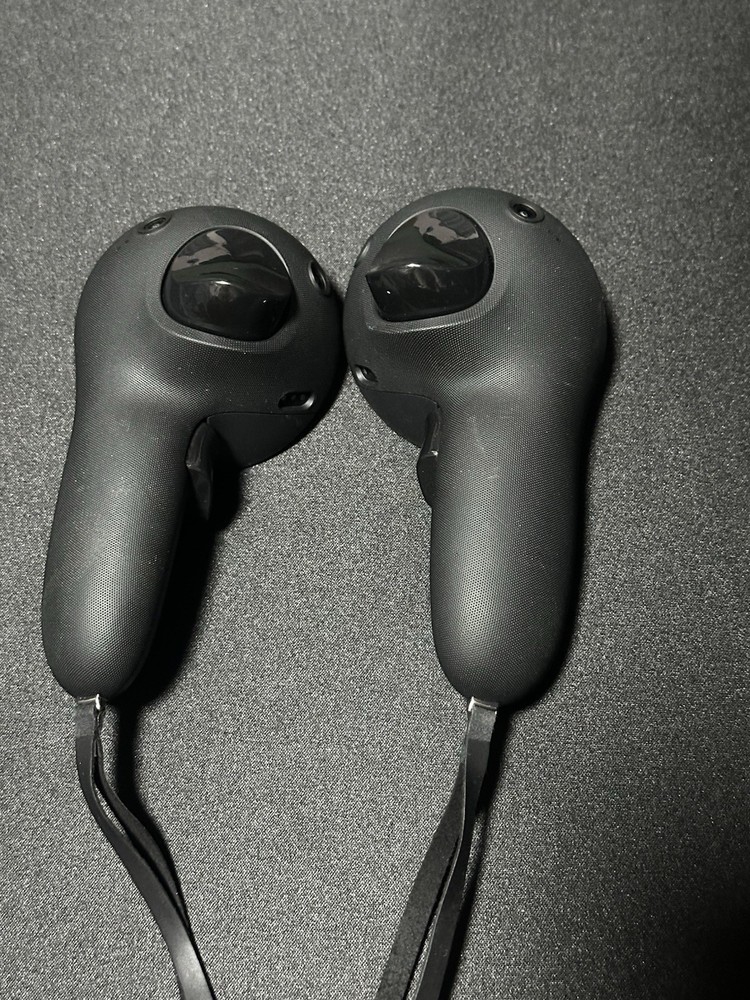 Meta Quest Pro Controllers | Charger Included