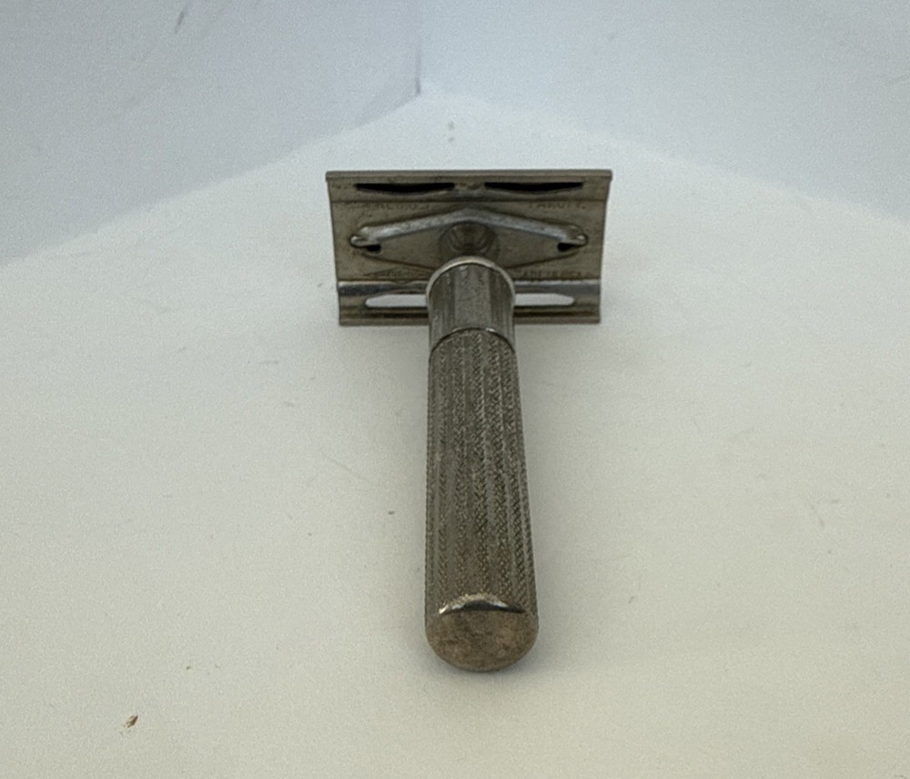 Vintage Gillette Fat Handle Double Edge Safety Razor