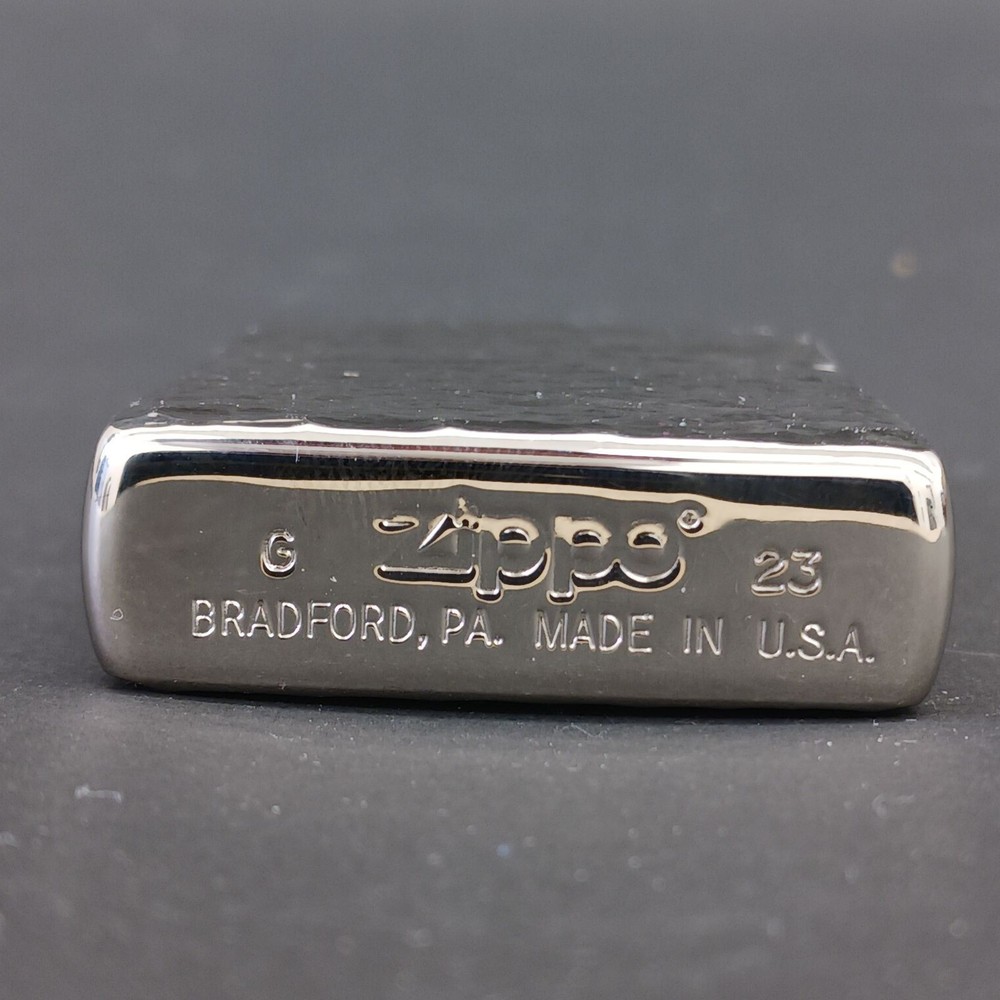 Zippo 2023 Hammer Tone Design Oil Lighter