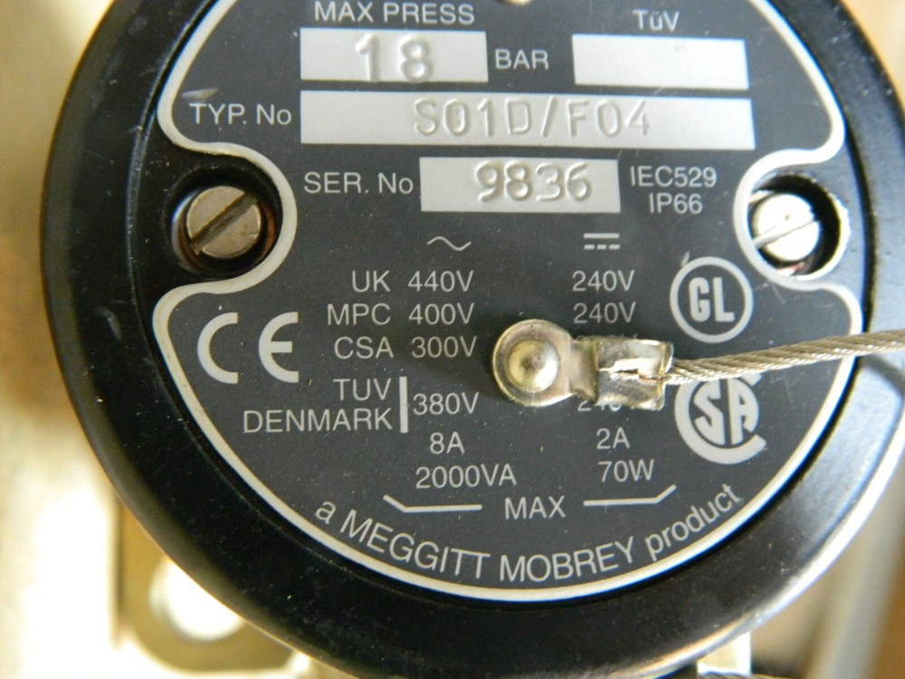 Bestobell Mobrey Level Switch S01D/F04 Bronze Float Switch