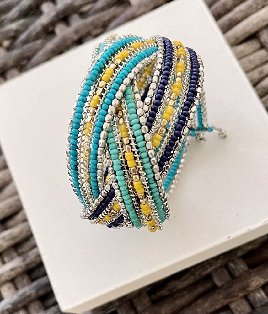 Bracelet Beautiful Colors Unique New