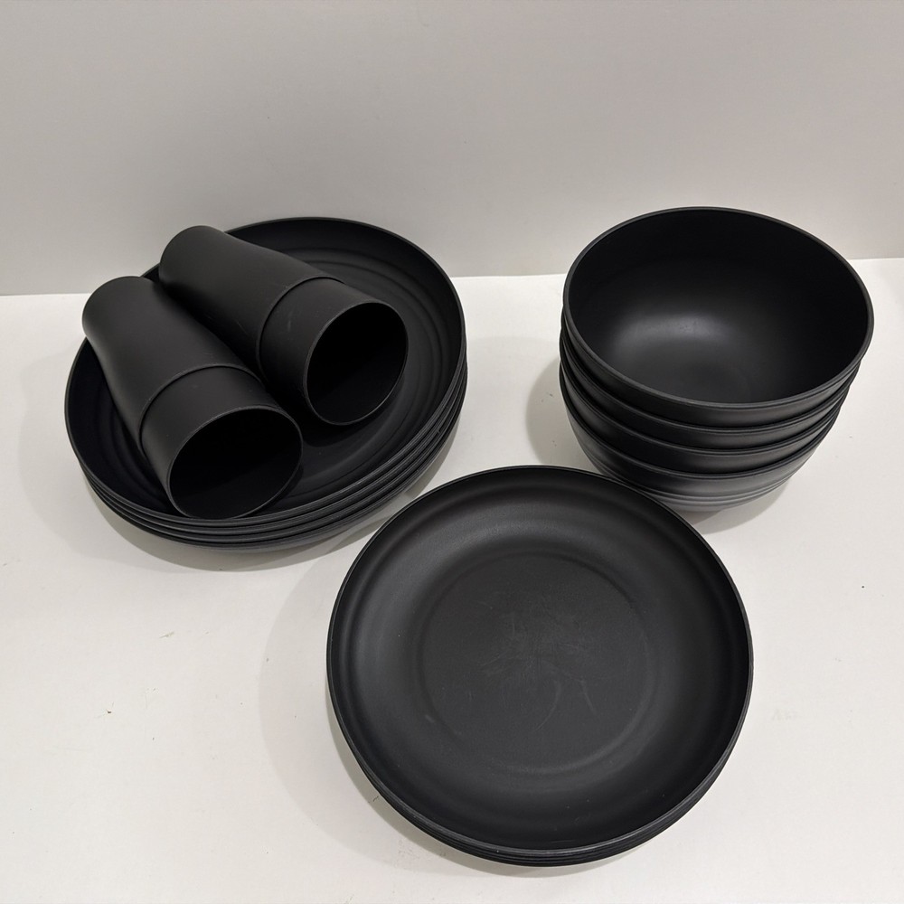 Wheat Straw Dinnerware Set 16pcs Unbreakable Dishwasher Microwave Safe Black