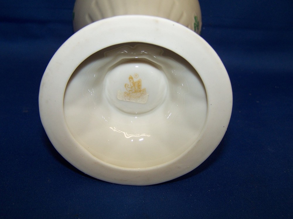 BELLEEK SHAMROCK PIERCED 7-3/4" VASE