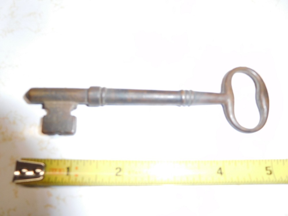 Antique Large 5 inch Skeleton Key